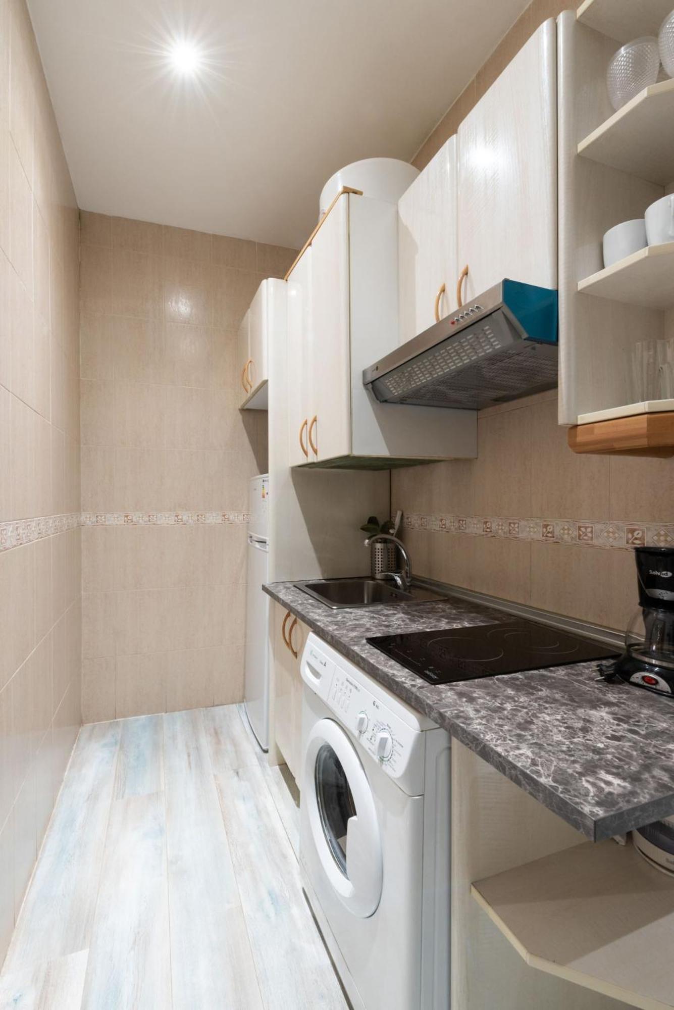 Apartamentos Day Madrid Luna Centro Gran Via Sol Malasana Luaran gambar