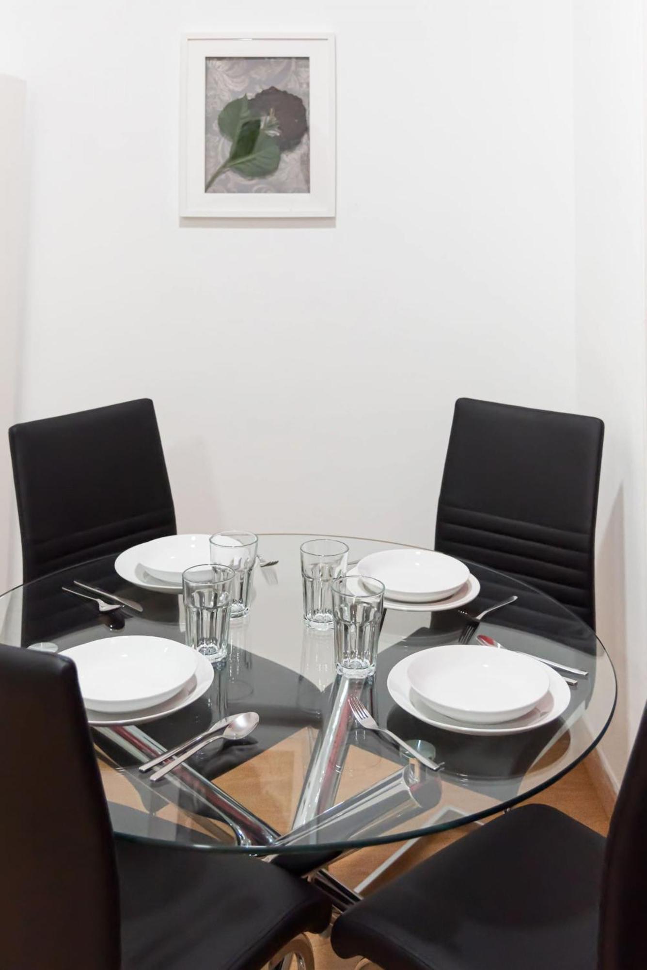 Apartamentos Day Madrid Luna Centro Gran Via Sol Malasana Luaran gambar