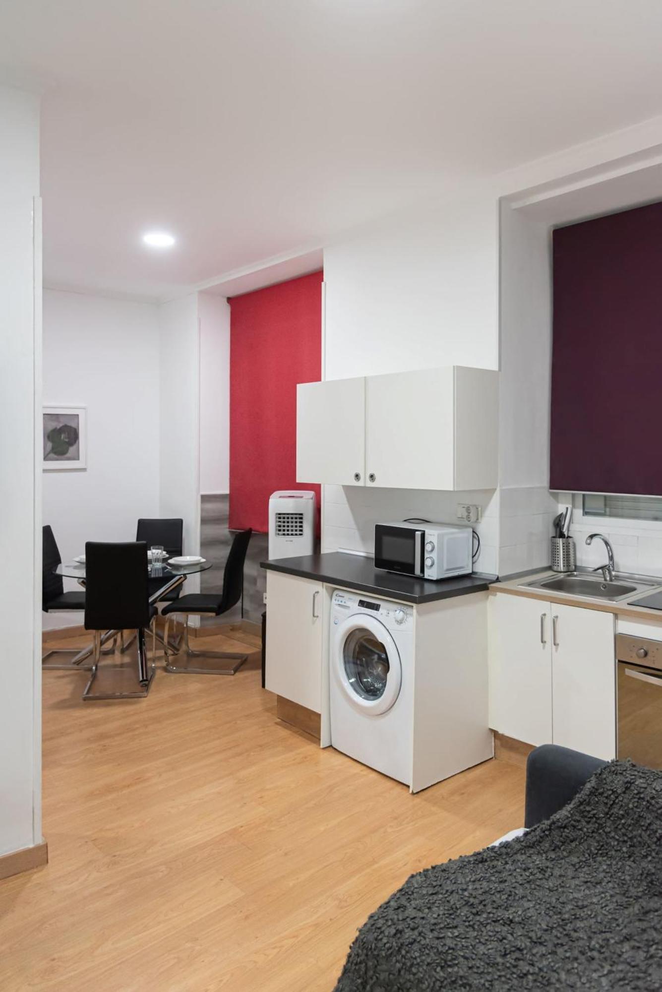 Apartamentos Day Madrid Luna Centro Gran Via Sol Malasana Luaran gambar