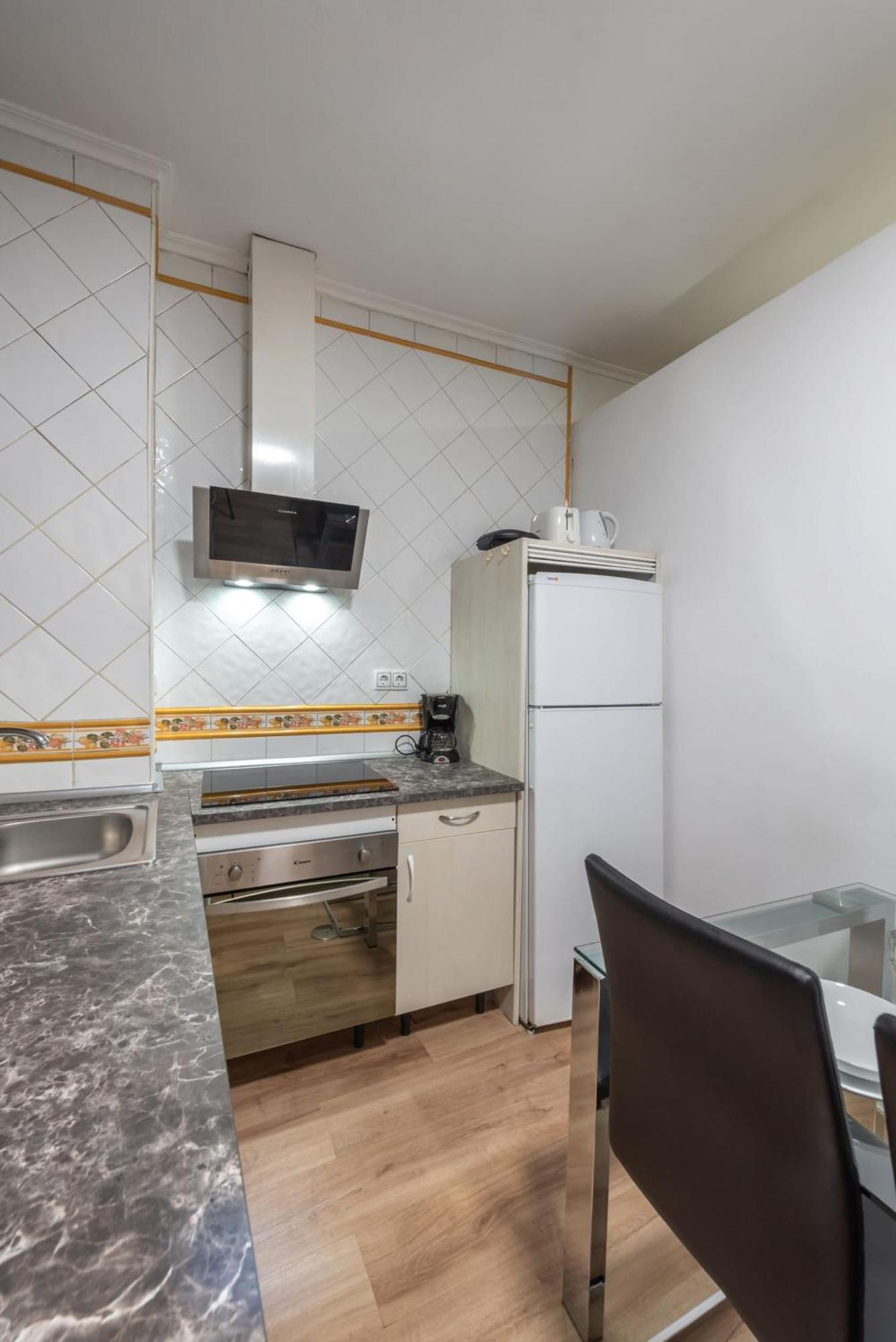 Apartamentos Day Madrid Luna Centro Gran Via Sol Malasana Luaran gambar