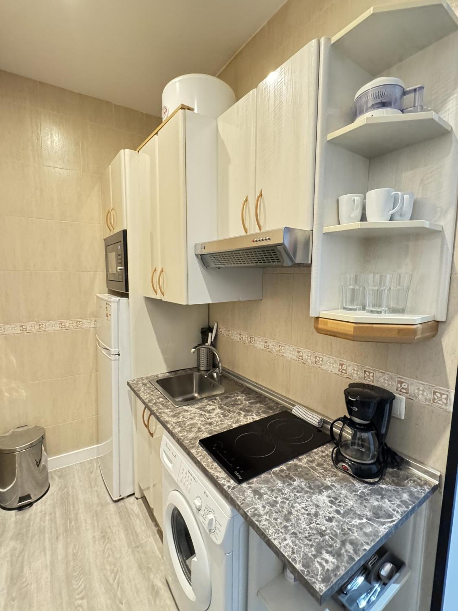 Apartamentos Day Madrid Luna Centro Gran Via Sol Malasana Luaran gambar